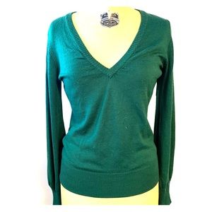 ☘️ V-neck Sweater H&M